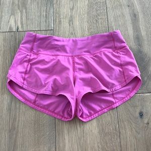 LULULEMON Speed Up Low Rise Lined Shorts Length: 2.5 Size: 2
